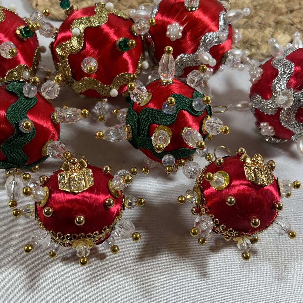 Lot 24 Small Glass & Push Pin Satin Ball Christmas Ornaments Vintage Handmade - Picture 13 of 15
